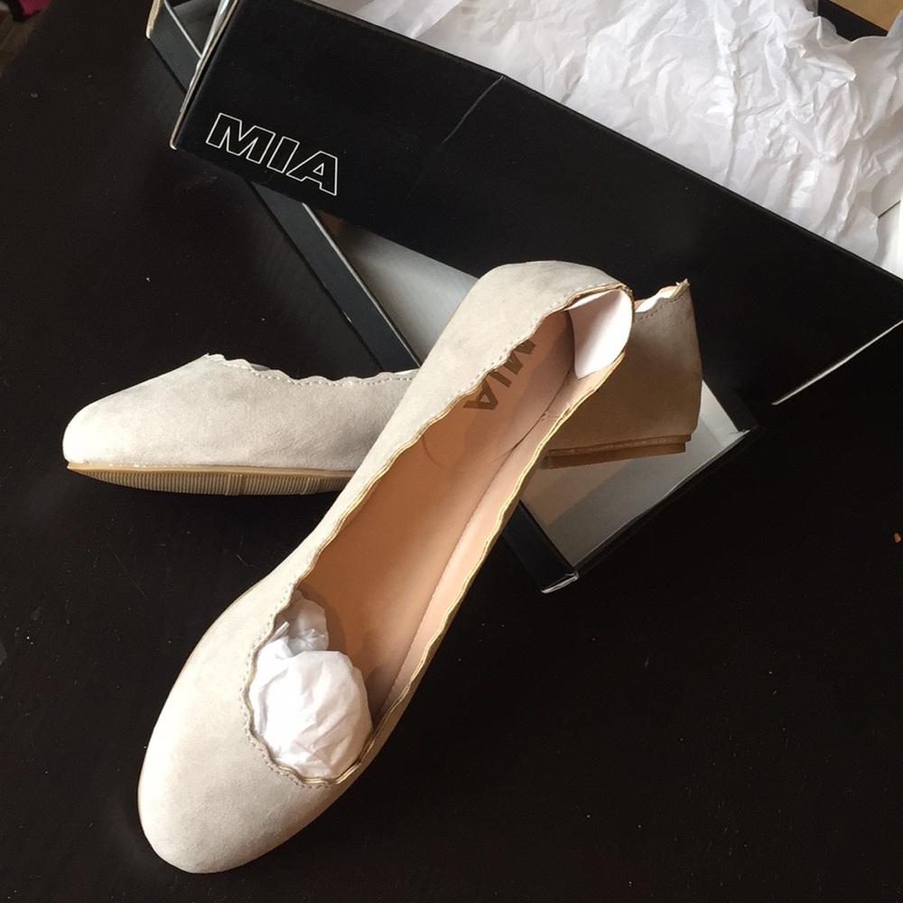 Mia steel grey nova suede ballet flats New In box